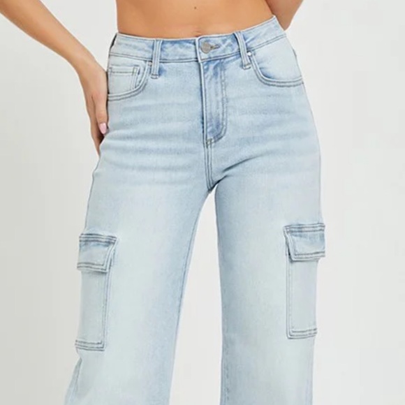 Trending New High Rise Wide Cargo Leg Jeans - Picture 6 of 7